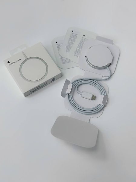 Безпровідна зарядка MagSafe Charger для iPhone 101816 фото